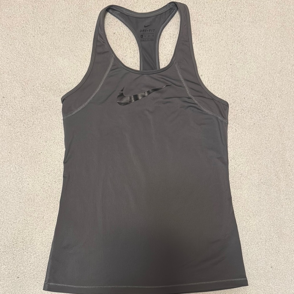 Women's size XS Nike Gray Fitted Sleeveless dry-fit Tank Top